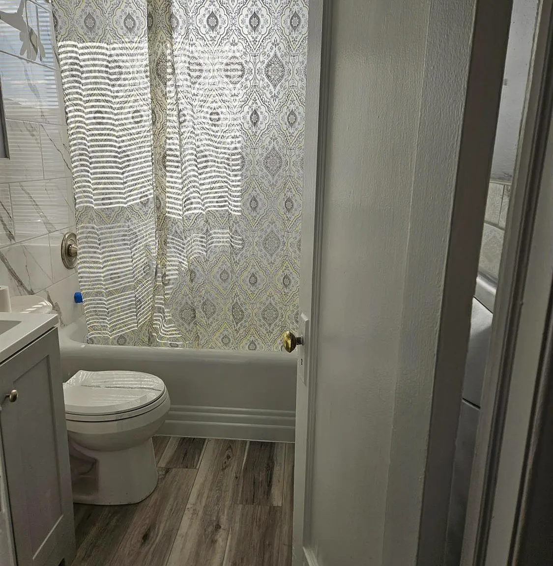1 bed, 1.0 bath, $1,700 — Photo 3