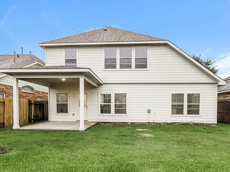 12927 Pine Woods St — Photo 17