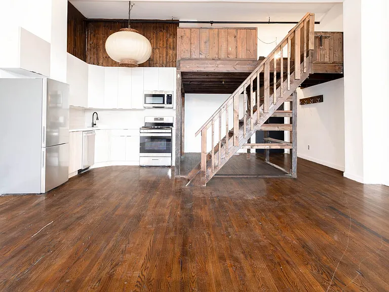 260 Moore St #110 — Photo 5