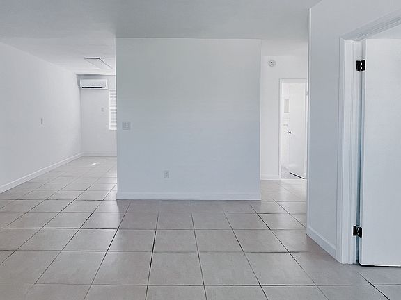 2nd image of 1781 Normandy Dr #6