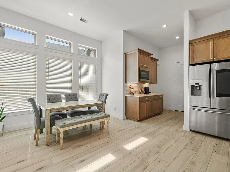 7403 Hanover Ln — Photo 13