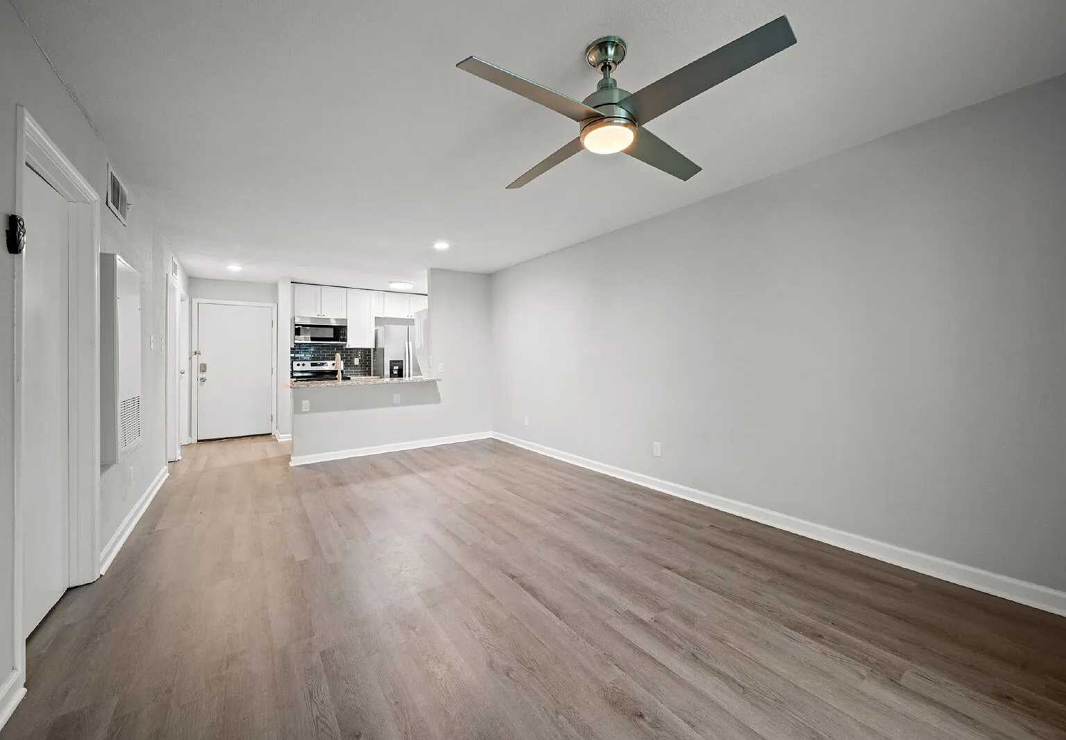 2 bed, 2.0 bath, $1,300 — Photo 4