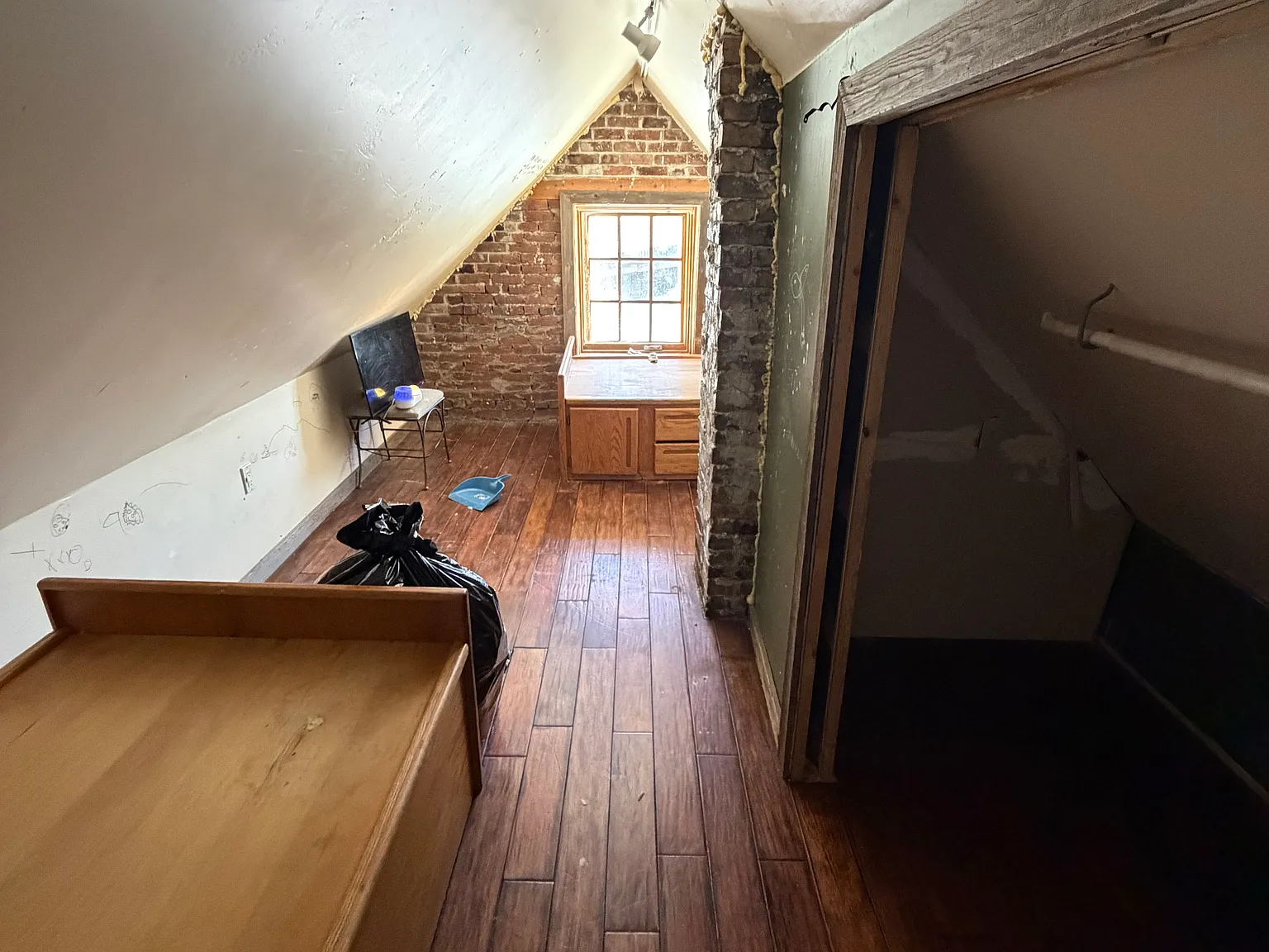 1 bed, 900 sqft, $1,750 — Photo 2