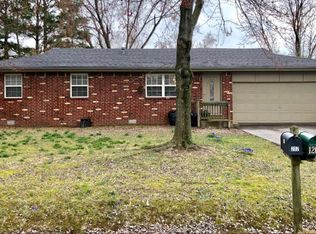 202 SE 13th St, Bentonville, AR 72712