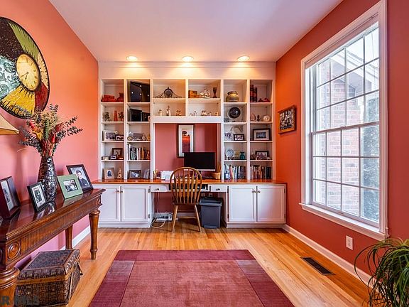 3rd image of 2440 Chatham Ct