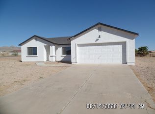 7698 E Silver Concho Ct, Kingman, AZ 86401