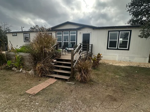 1253 Cr 428, Uvalde, TX 78801