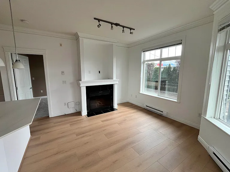 9108 Mary St #107 — Photo 4