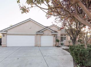 4673 W Rio Bravo Dr, Fresno, CA 93722