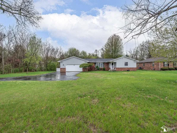 1331 W Dean Rd, Temperance, MI 48182