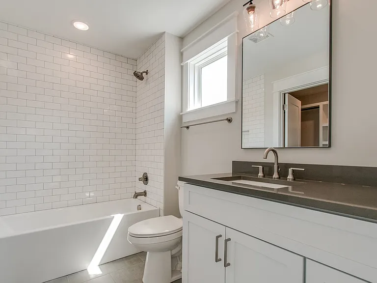 530 Edwin St #2 — Photo 18