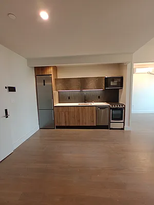 Rented by City Vista Inc | media 19