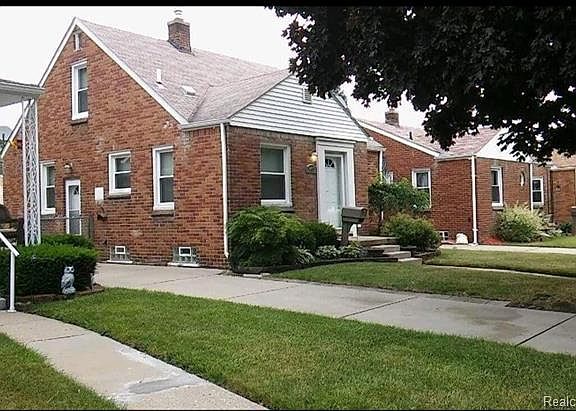 2nd image of 24072 Andover Dr