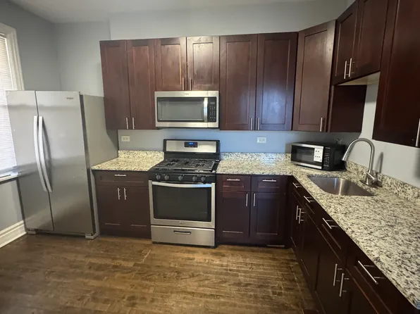 (undisclosed Address), Chicago, IL 60621