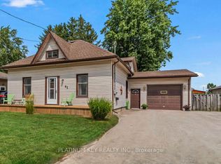 41 Queen St, Strathroy Caradoc, ON N7G 2H5
