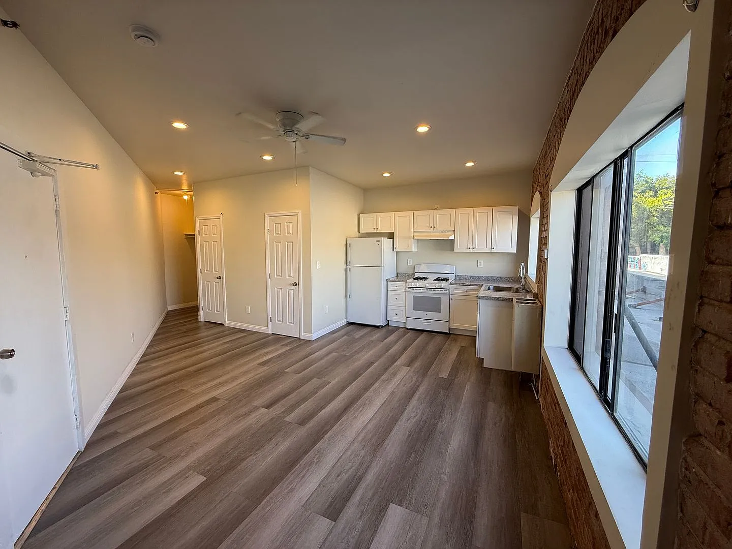 2195 Whittier Blvd & 772 S Boyle Ave. — Photo 4