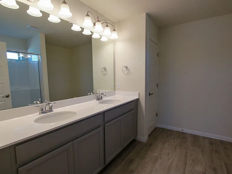 17004 Alturas Ave — Photo 22