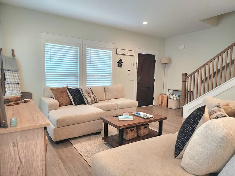 6219 Forest Pines Dr — Photo 4