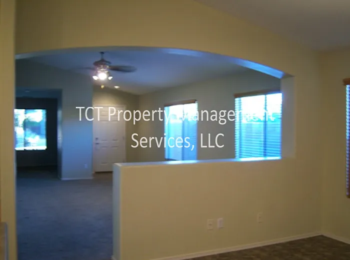 3 bed, 2.0 bath, 1607 sqft, $1,850 — Photo 4