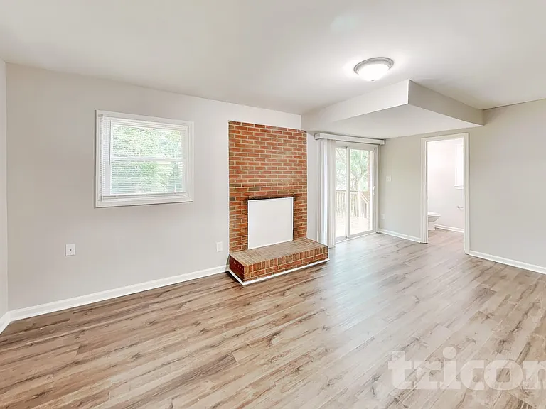 6010 Sullins Rd — Photo 4