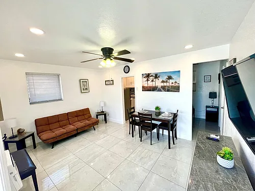 338 Van Buren St Photo 1