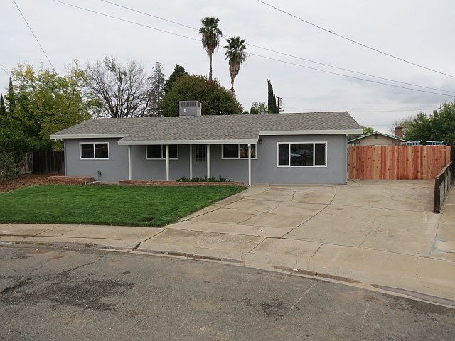 1st image of 1124 Hall Ct