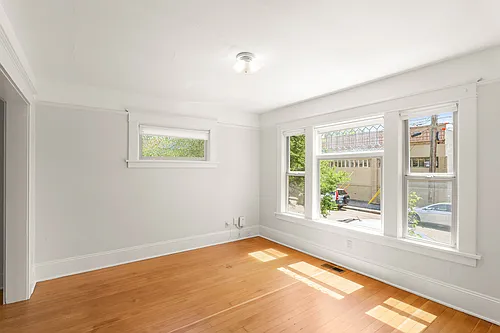 2717 NE Buxton St — Photo 11