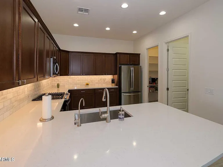 17775 W Sunward Dr — Photo 2