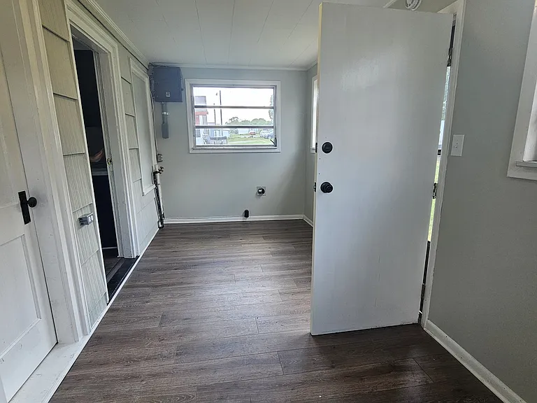 1060 Mulberry St — Photo 9