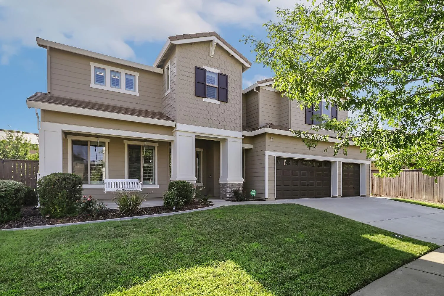 1988 McClellan Ln photo 1