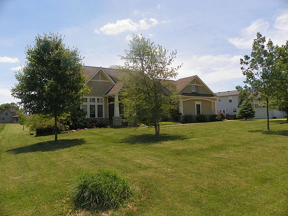 5th image of 2745 Abby Ln