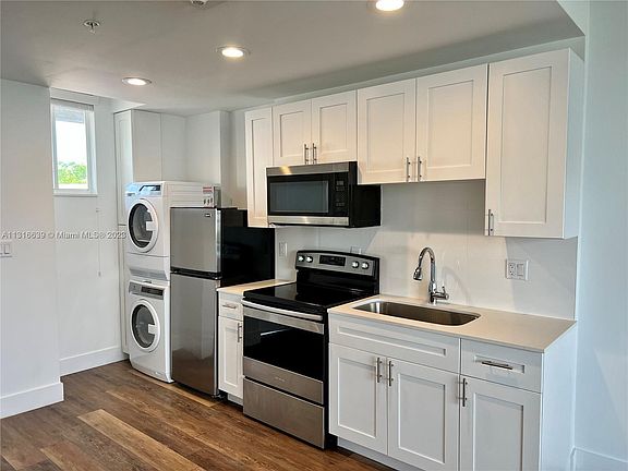 2nd image of 141 NW 16th Ave #17