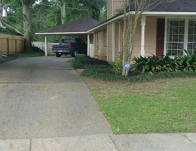 3924 Country View Dr — Photo 2