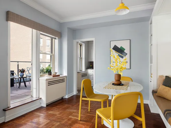 415 East 52nd Street image 4 of 10