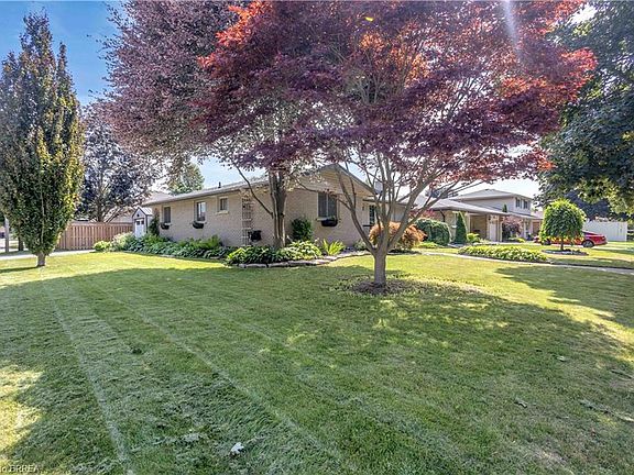 4th image of 26 Penny Ln