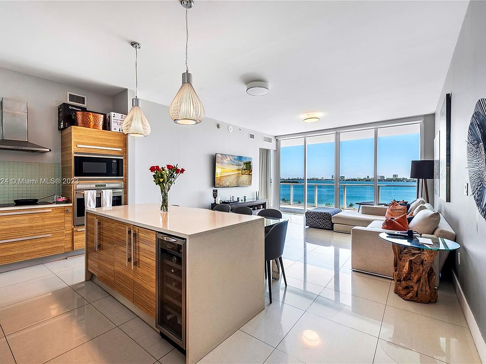 1st image of 2020 N Bayshore Dr APT 707