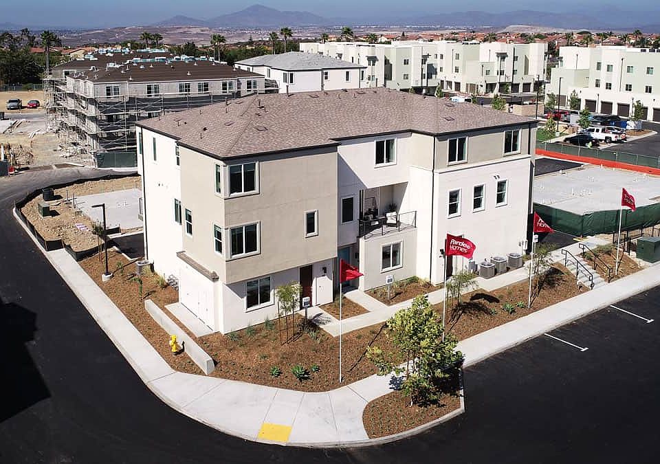 Solmar Model Complex Exterior