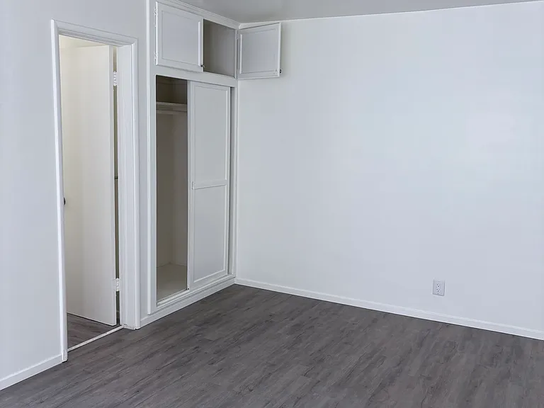393 Waldo Ave #8 — Photo 43