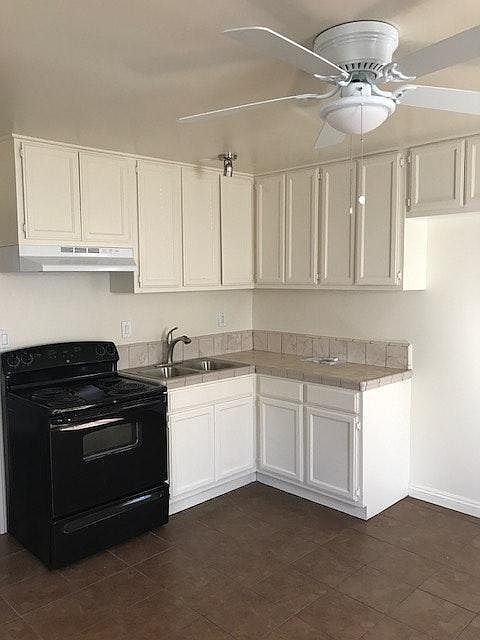 1st image of 363 E Avenue K
