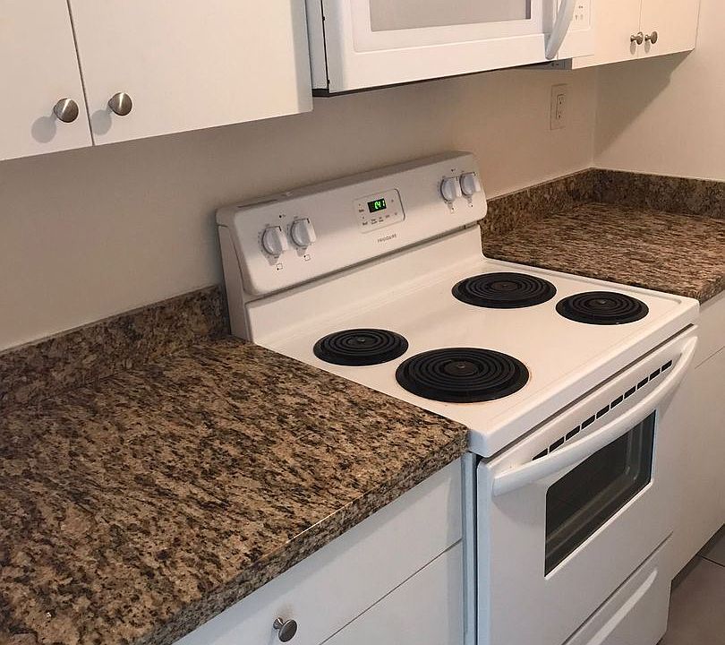 1st image of 701 NW 10th St APT 304