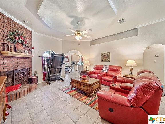 2nd image of 2401 Amethyst Dr