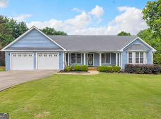 331 Highland Ridge Dr, Hartwell, GA 30643