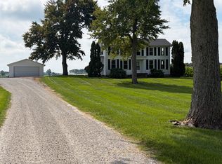 2586 E Strater Rd, Kendallville, IN 46755
