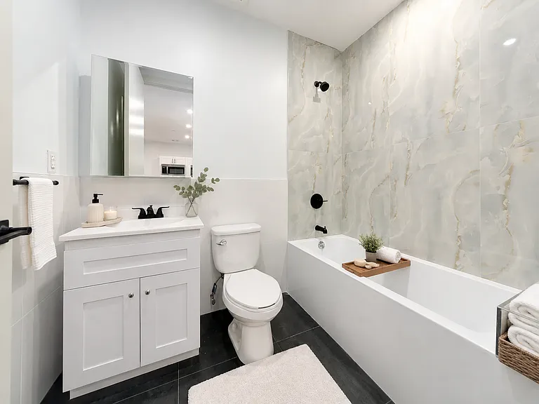450 E 26th St #1B — Photo 6