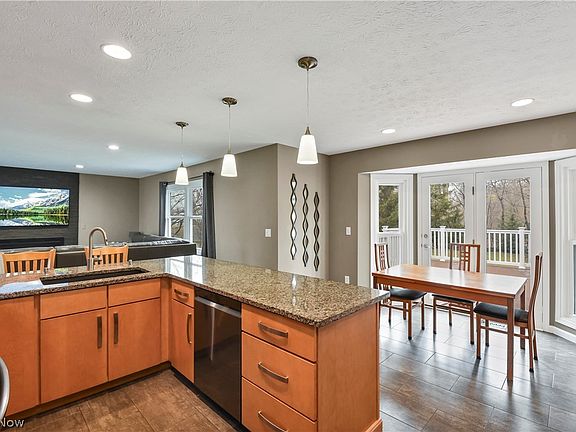 5th image of 1535 Alderwood Oval
