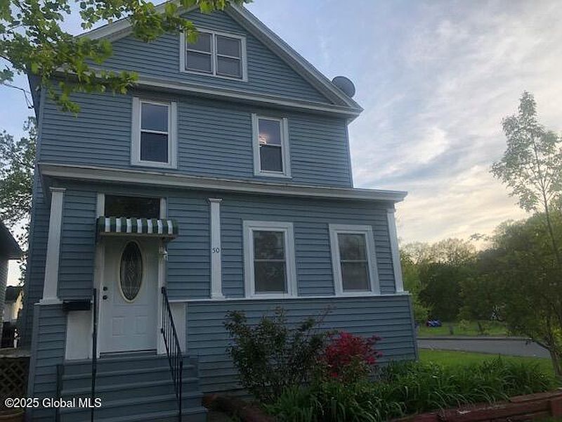 2nd image of 50 Mapleridge Avenue