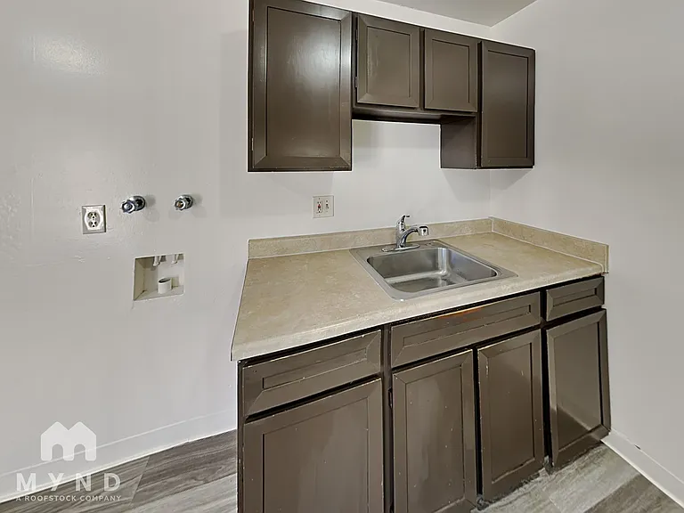 1277 Arnold Dr — Photo 8