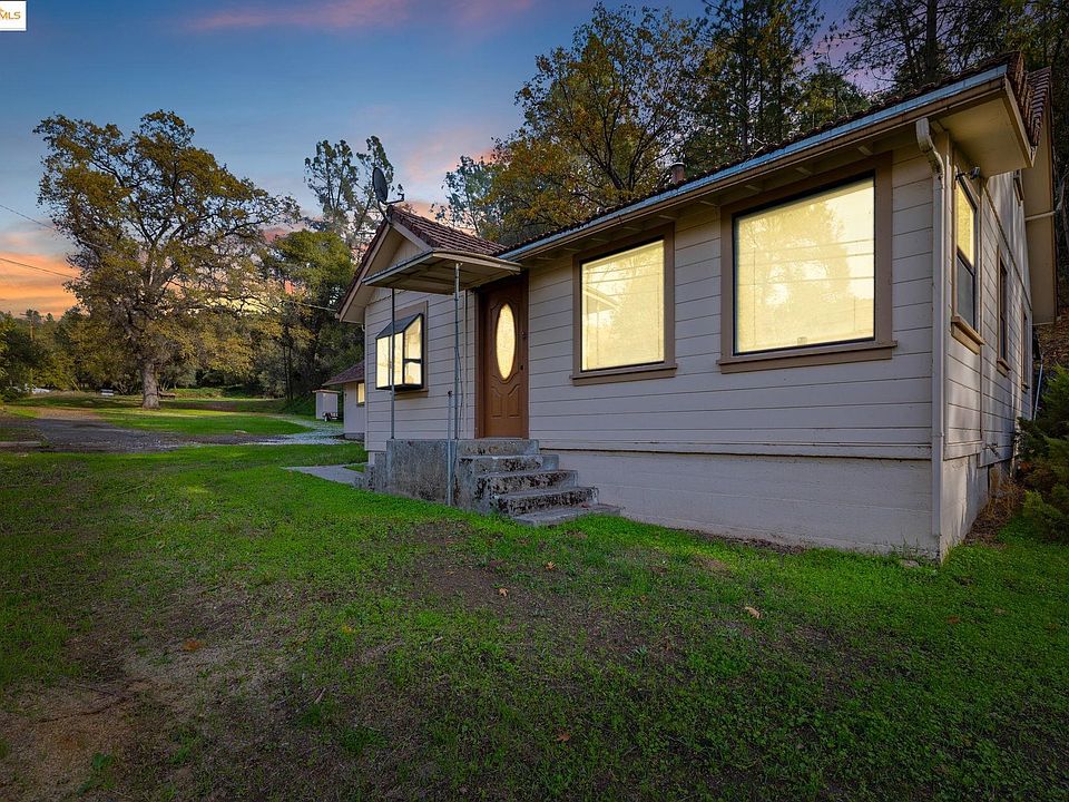 1st image of 15895 Morris Rd