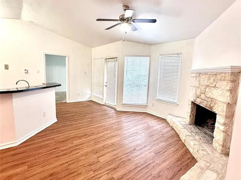 6804 N Capital Of Texas Hwy #424 — Photo 7