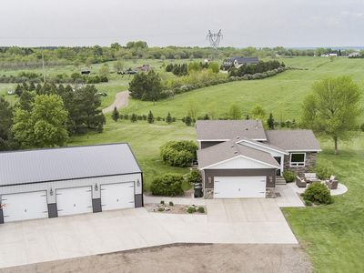 2594 93rd St SE, Bismarck, ND, 58504
